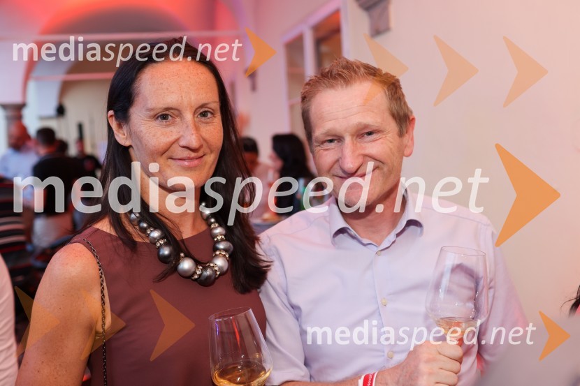 Nova KBM tudi letos na Festivalu Lent poskrbela za izviren poletni večer