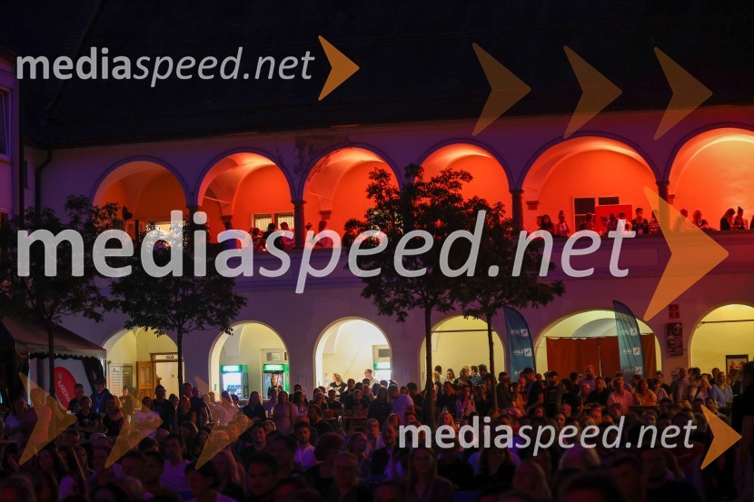 Nova KBM tudi letos na Festivalu Lent poskrbela za izviren poletni večer