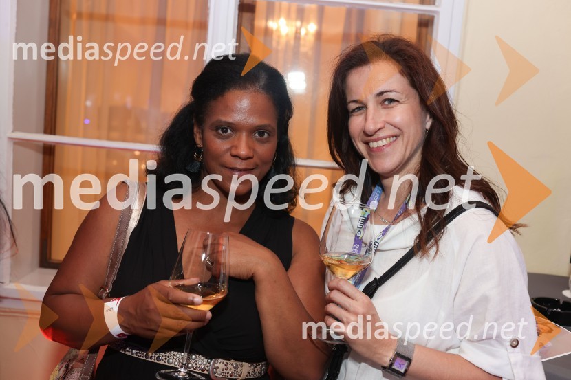 Nova KBM tudi letos na Festivalu Lent poskrbela za izviren poletni večer