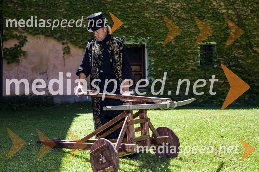  Milan Slavič, lastnik in upravljalec gradu FalaGrad Fala in njen graščak Milan Slavič