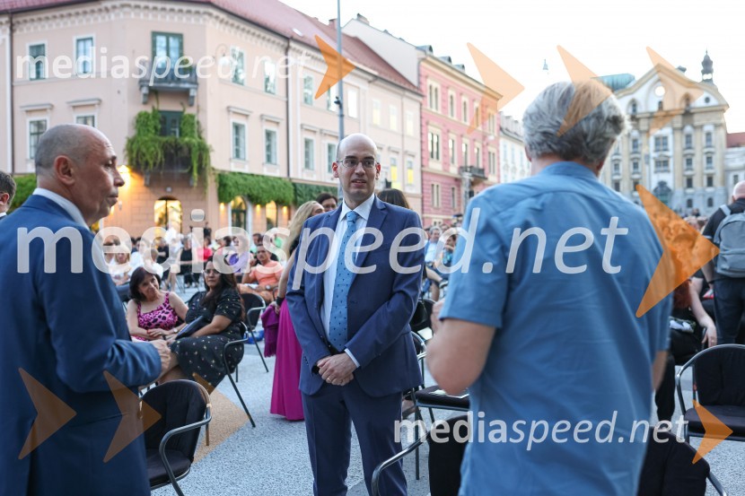 Dantejevih 700 in filmska glasba Nicole Piovanija, Festival Ljubljana