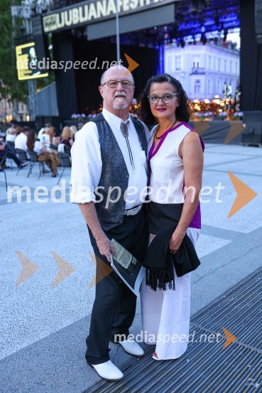  Tomaž Domicelj, glasbenik;   Irena Brunec - Tébi, kiparka in slikarkaDantejevih 700 in filmska glasba Nicole Piovanija, Festival Ljubljana