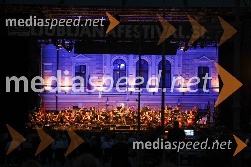 Simfonični orkester Furlanije - Julijske krajineDantejevih 700 in filmska glasba Nicole Piovanija, Festival Ljubljana