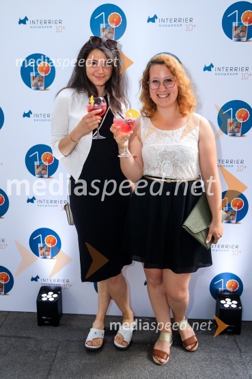 10 let salona keramike INTERRIER SHOWROOM