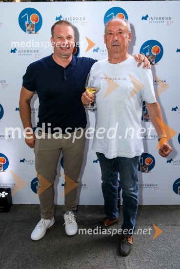 10 let salona keramike INTERRIER SHOWROOM