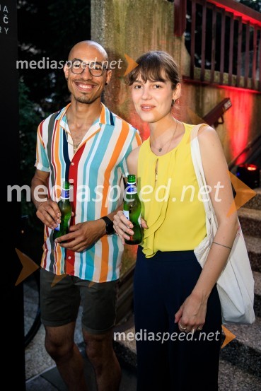 10 let salona keramike INTERRIER SHOWROOM