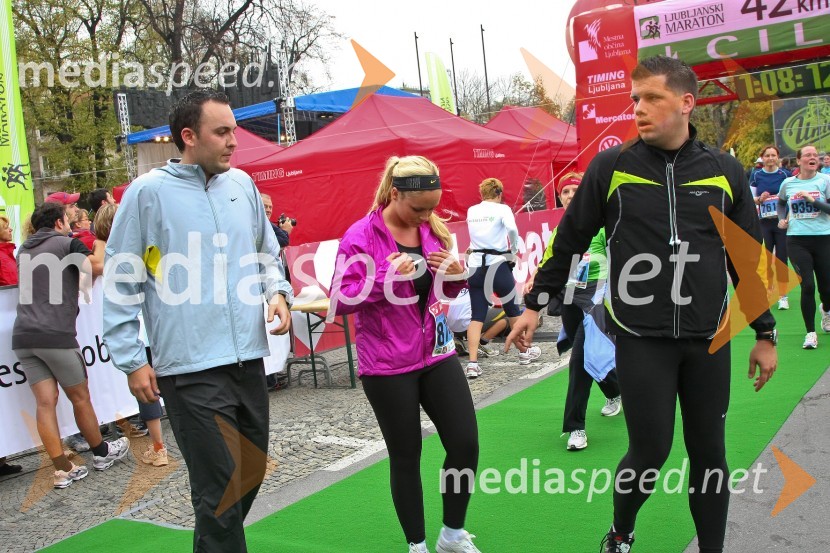 Špela Grošelj v cilju 10,5 km tekaLjubljanski maraton