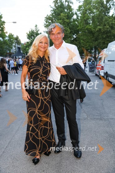 dr. Jerneja Kastelic, direktorica sektorja za gospodarjenje z objekti in najemniki, Mercator d.d.; mag. David Kastelic, predsednik uprave, Zavarovalnica Sava, d.d.Plácido Domingo, Festival Ljubjana