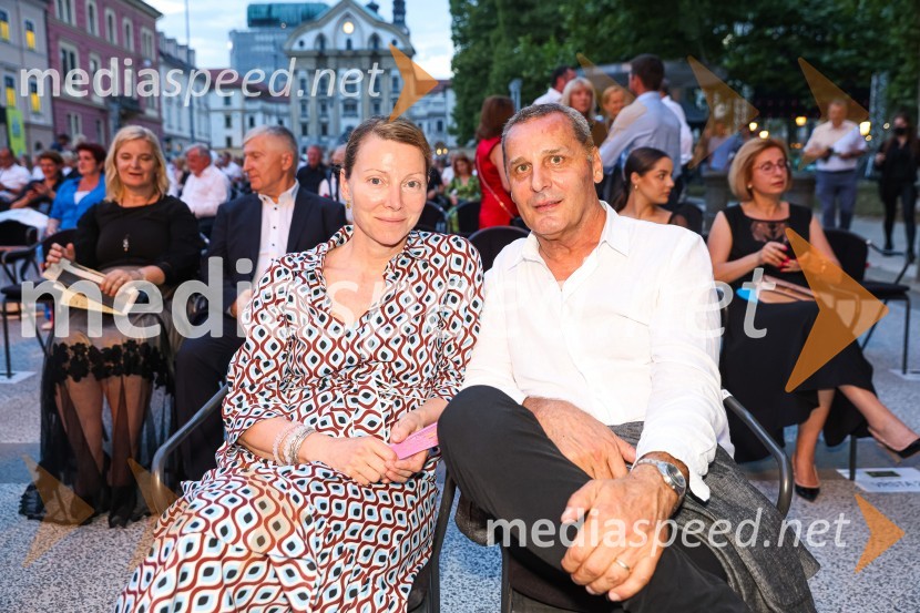  Nataša Matjašec Rošker, igralka;  Danilo Rošker, direktor SNG MariborPlácido Domingo, Festival Ljubjana