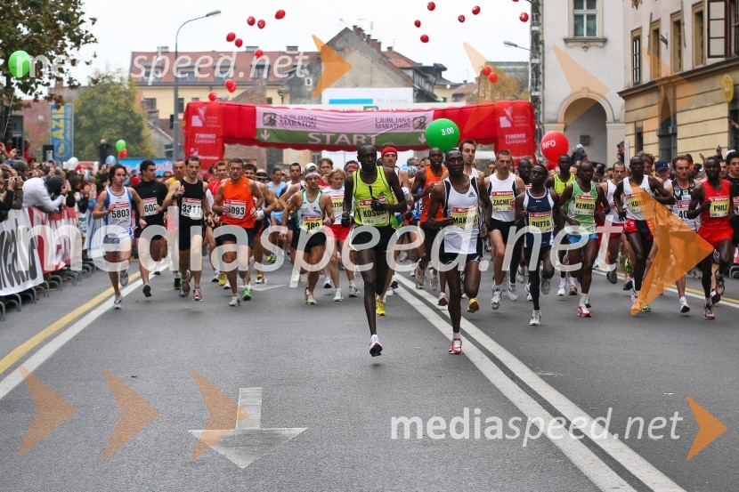 Start maratona in polmaratona (teka na 21 km)Ljubljanski maraton
