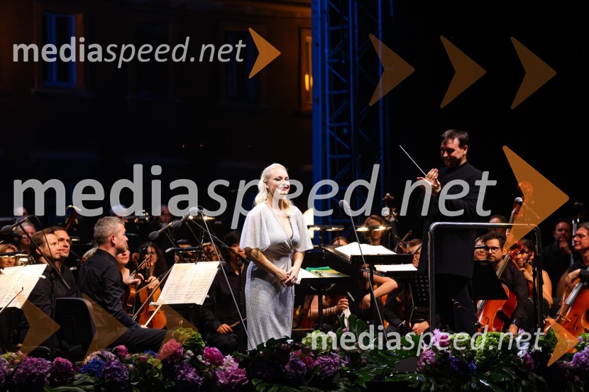  Sabina  Cvilak, operna pevka;  Jordi Bernácer, dirigentPlácido Domingo, Festival Ljubjana