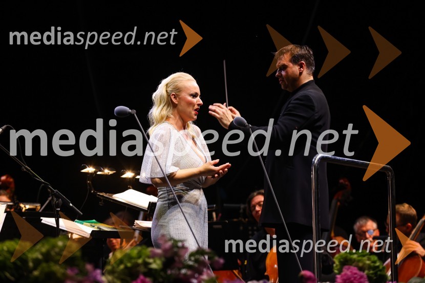  Sabina  Cvilak, operna pevka;  Jordi Bernácer, dirigentPlácido Domingo, Festival Ljubjana