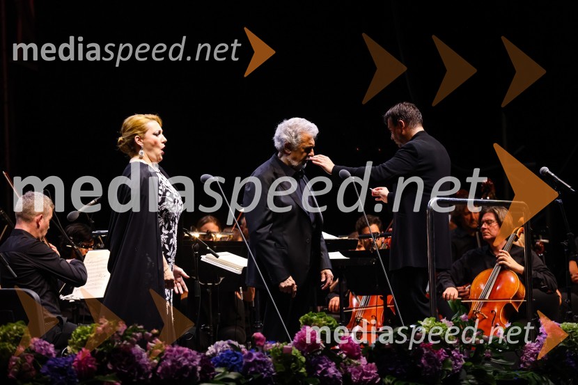  Saioa Hernandez, operna pevka;  Plácido Domingo, tenorist;  Jordi Bernácer, dirigentPlácido Domingo, Festival Ljubjana