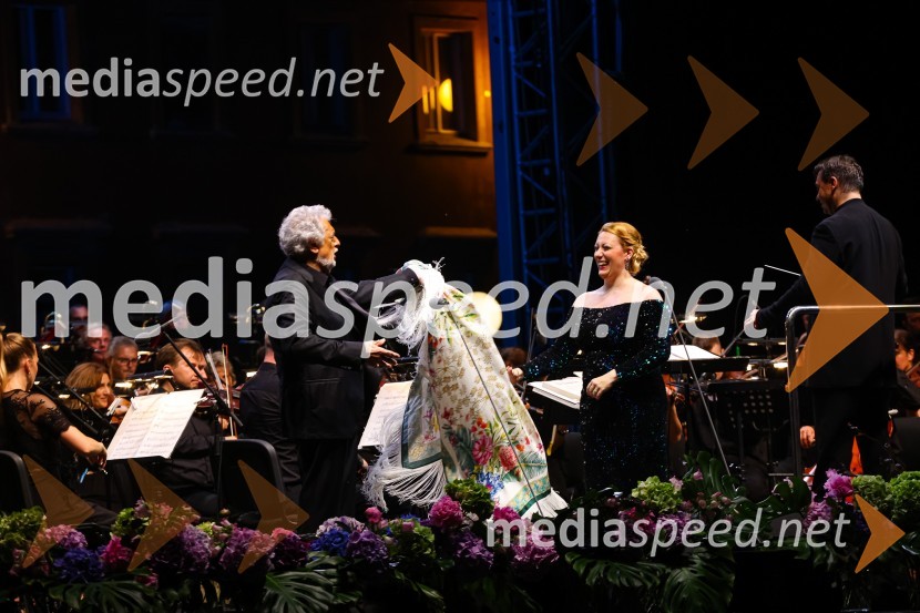  Plácido Domingo, tenorist;  Saioa Hernandez, operna pevkaPlácido Domingo, Festival Ljubjana