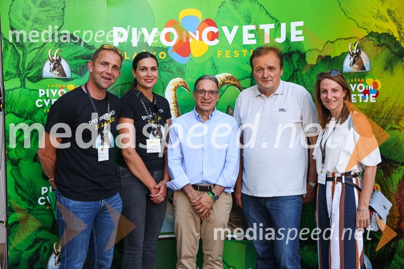  Urban Kramberger, manager blagovne skupine, Pivovarna Laško Union;  Tina Belej, STIK Laško, direktorica;  ... ;  Franc Zdolšek, župan, občina Laško;  ... Pivo in cvetje 2021, petek