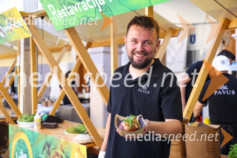  Marko Pavčnik, PavusPivo in cvetje 2021, petek