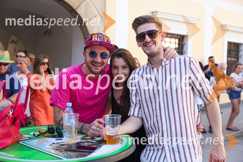 Pivo in cvetje 2021, petek