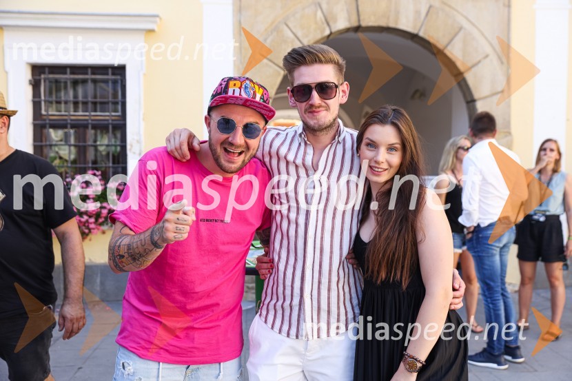 Pivo in cvetje 2021, petek