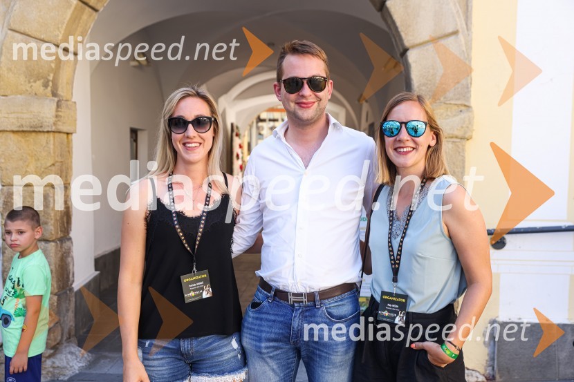 Pivo in cvetje 2021, petek