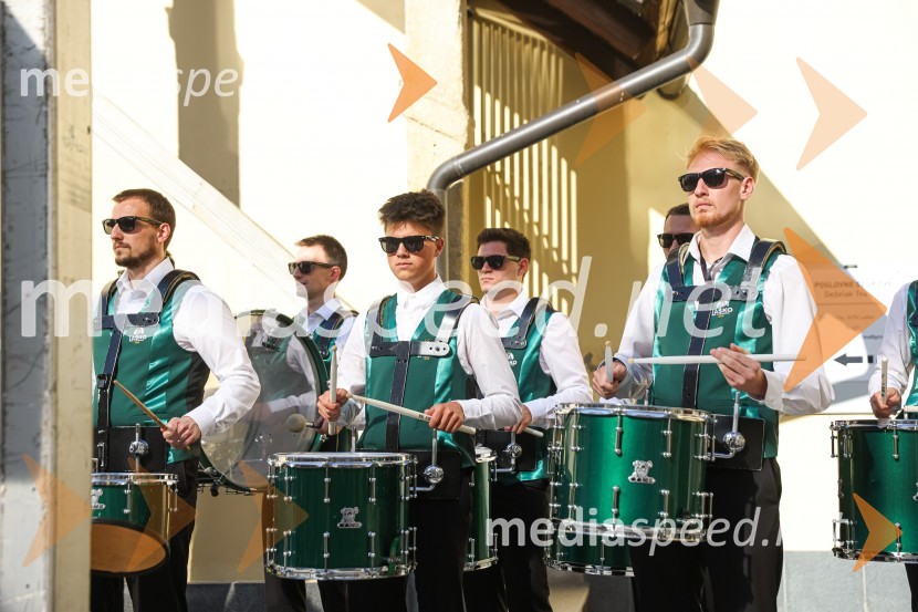 Pivo in cvetje 2021, petek