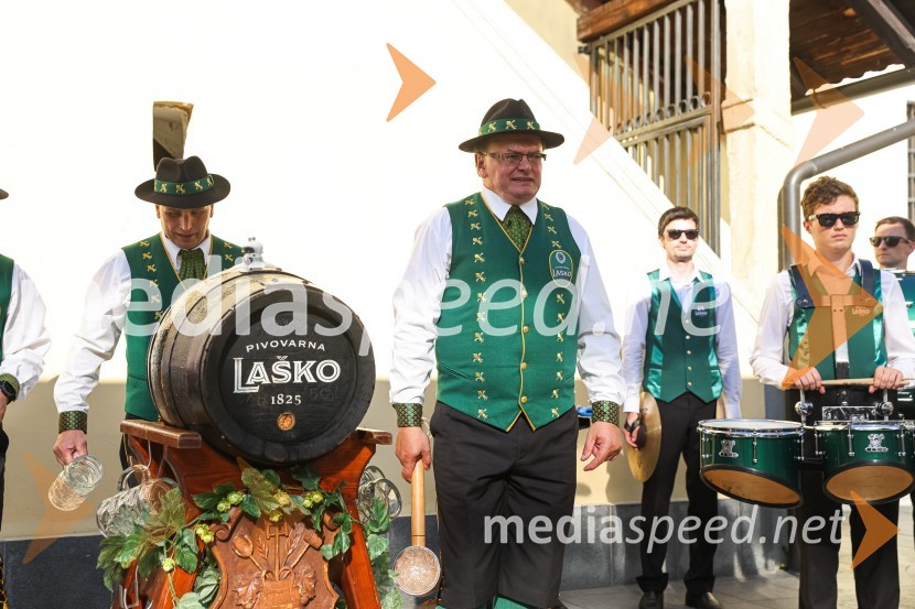 Pivo in cvetje 2021, petek