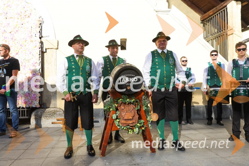 Pivo in cvetje 2021, petek