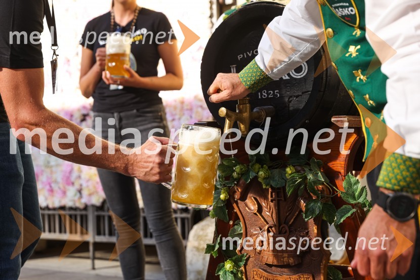 Pivo in cvetje 2021, petek