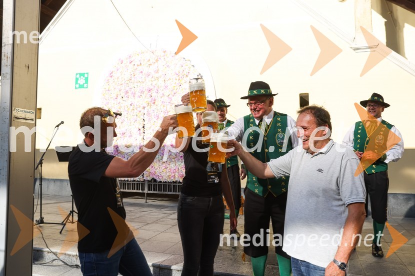  Urban Kramberger, manager blagovne skupine, Pivovarna Laško Union;  ... ;  Franc Zdolšek, župan, občina LaškoPivo in cvetje 2021, petek