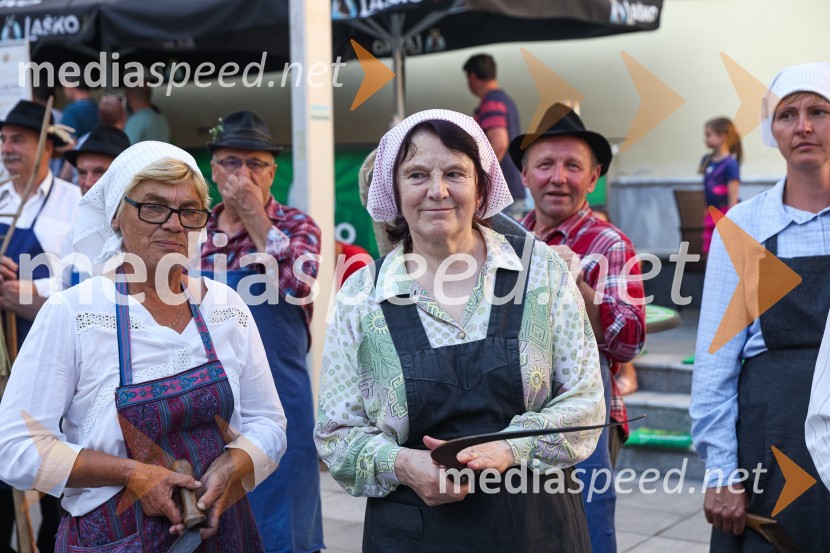 Pivo in cvetje 2021, petek