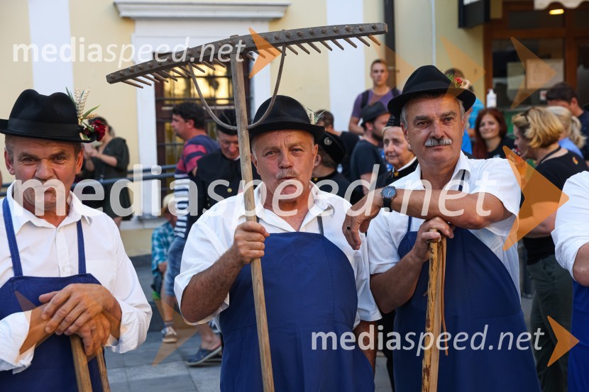 Pivo in cvetje 2021, petek