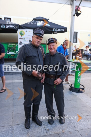 Pivo in cvetje 2021, petek