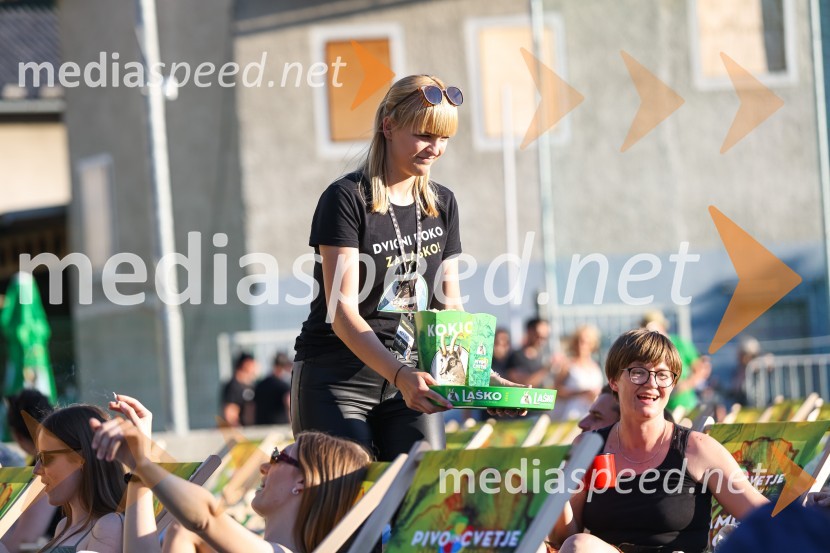 Pivo in cvetje 2021, petek