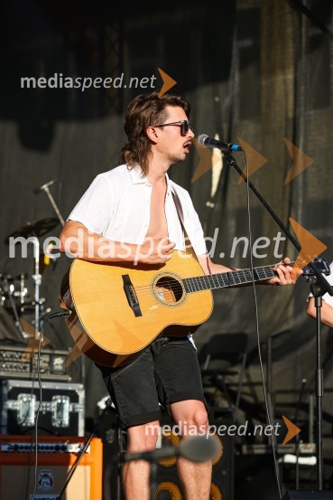 Pivo in cvetje 2021, petek