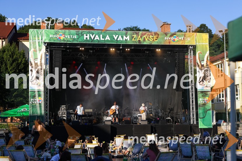 Pivo in cvetje 2021, petek