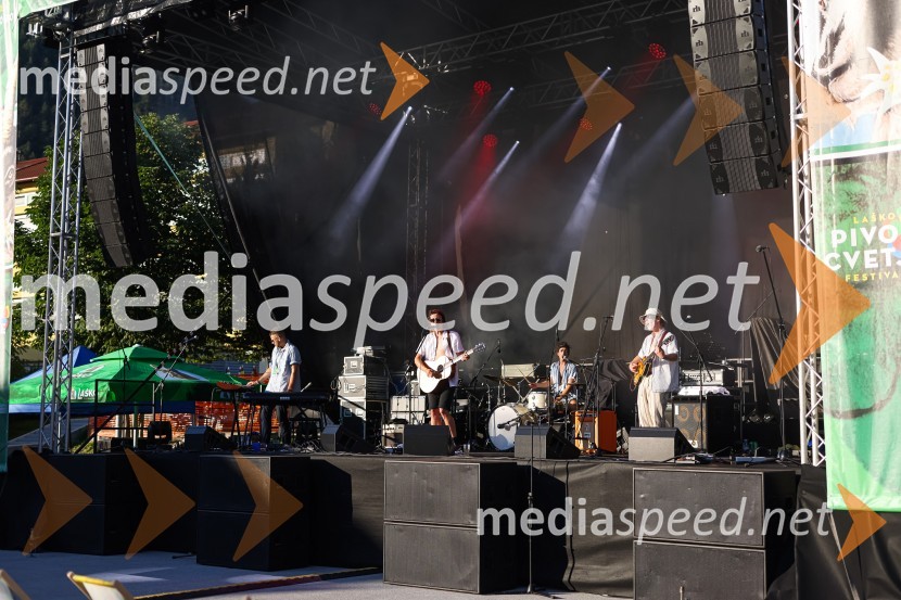 Pivo in cvetje 2021, petek