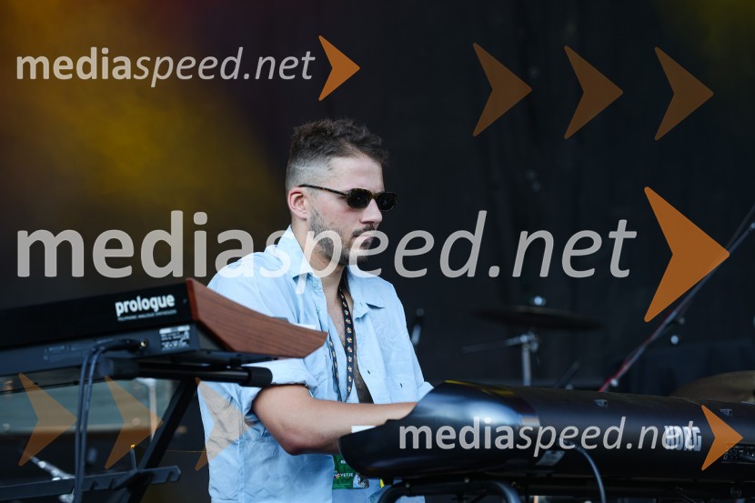 Pivo in cvetje 2021, petek