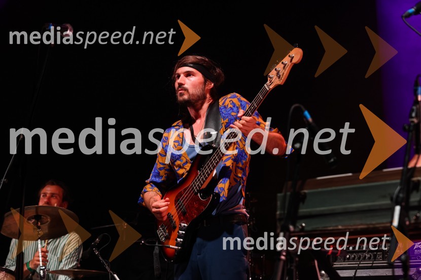 Pivo in cvetje 2021, petek