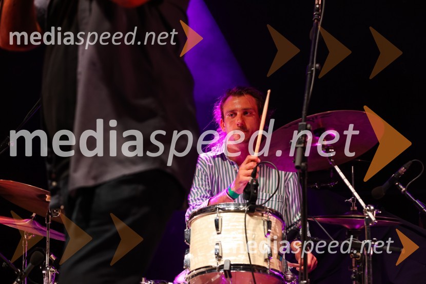 Pivo in cvetje 2021, petek