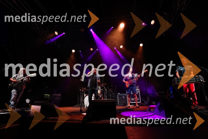 Pivo in cvetje 2021, petek