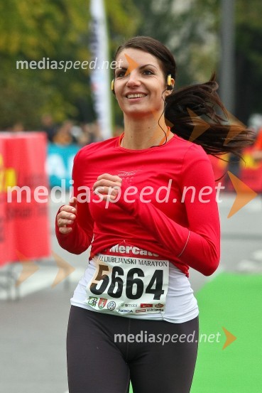 Branka Pungerčar, pevka in playboyevo dekle, tekmovalka polmaratona (21 km)Ljubljanski maraton