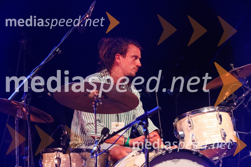 Pivo in cvetje 2021, petek