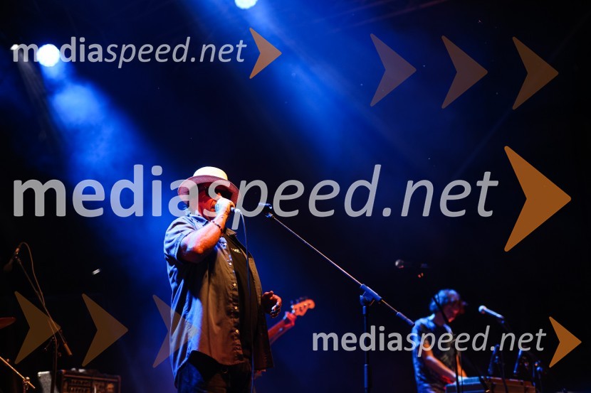  Gregor Skočir, pevec skupine Big Foot MamaPivo in cvetje 2021, petek