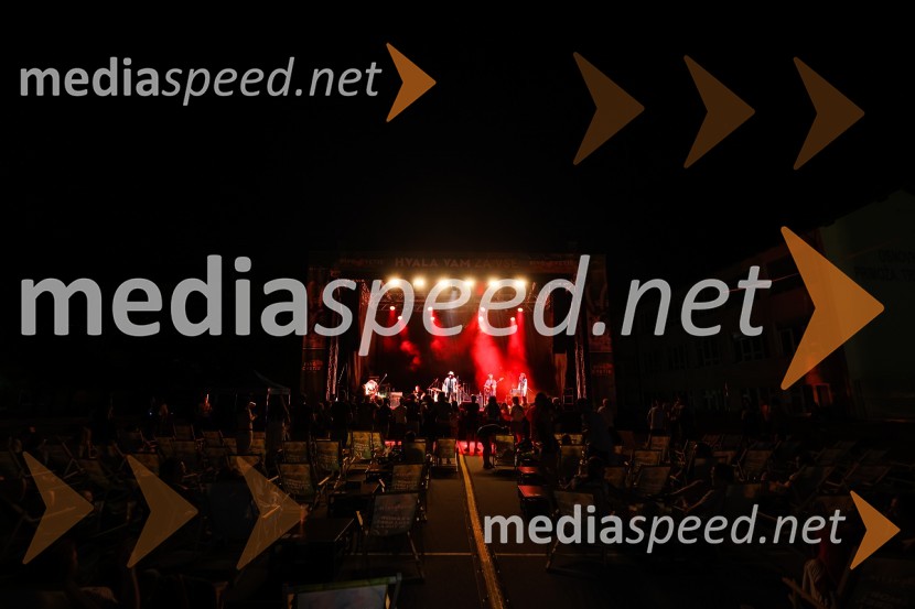 Pivo in cvetje 2021, petek