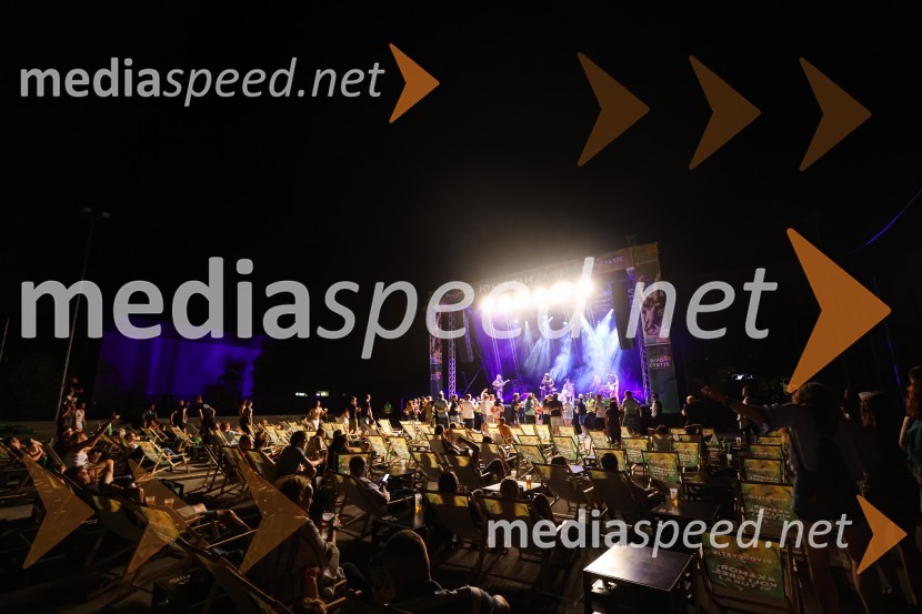 Pivo in cvetje 2021, petek