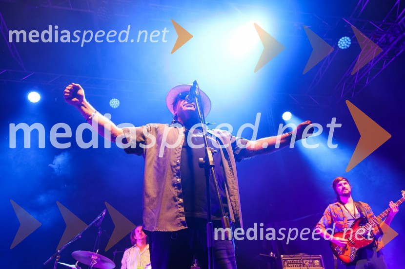  Gregor Skočir, pevec skupine Big Foot MamaPivo in cvetje 2021, petek