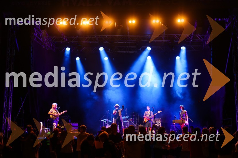 Pivo in cvetje 2021, petek