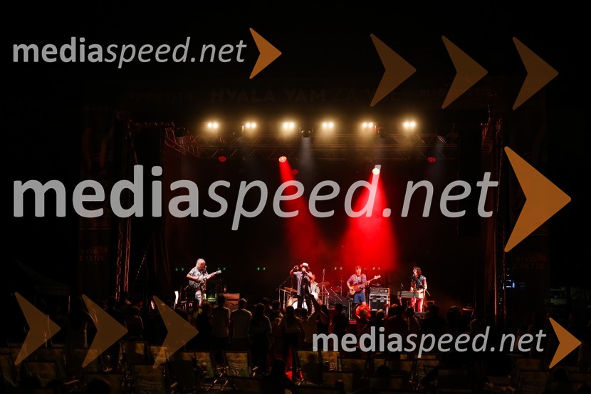 Pivo in cvetje 2021, petek