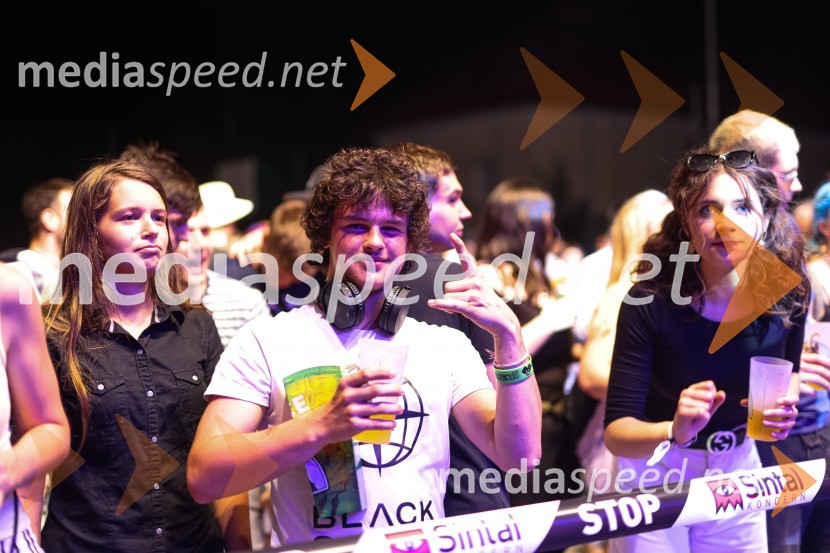 Pivo in cvetje 2021, petek