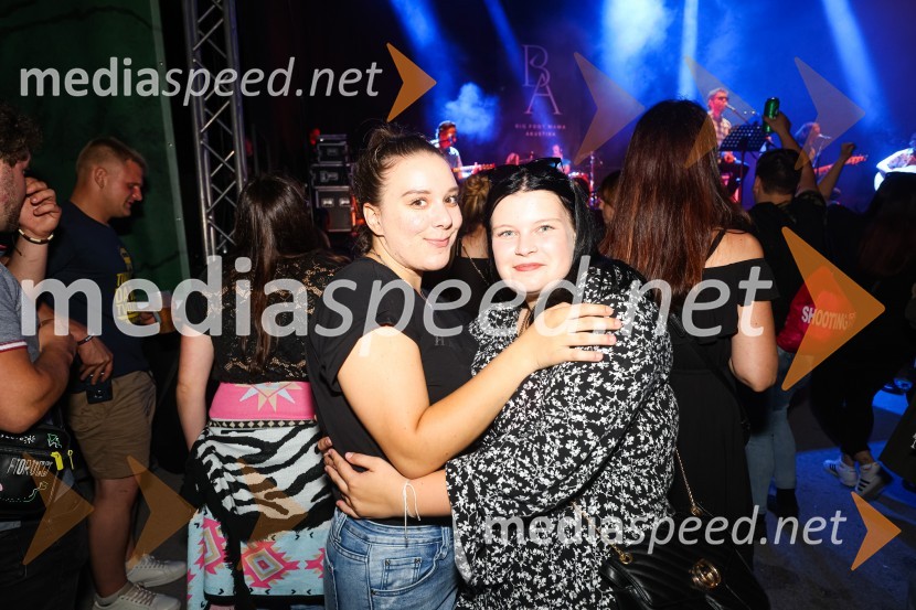 Pivo in cvetje 2021, petek