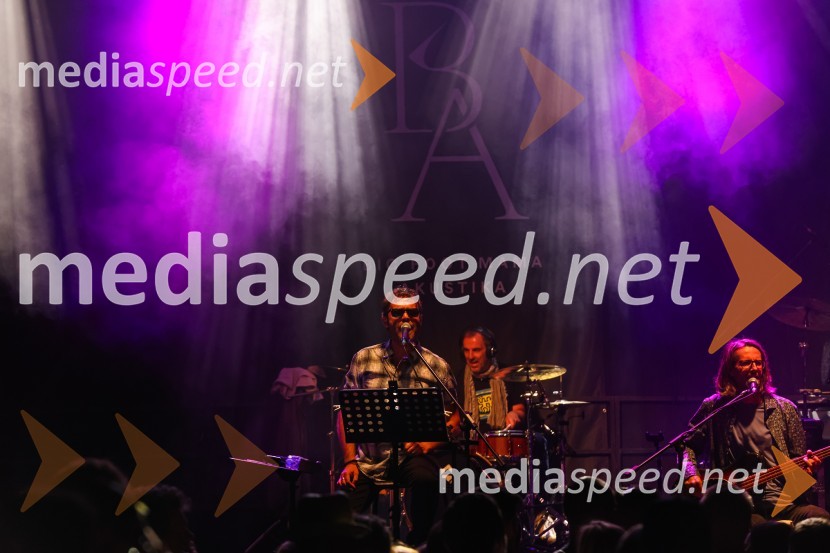 Pivo in cvetje 2021, petek